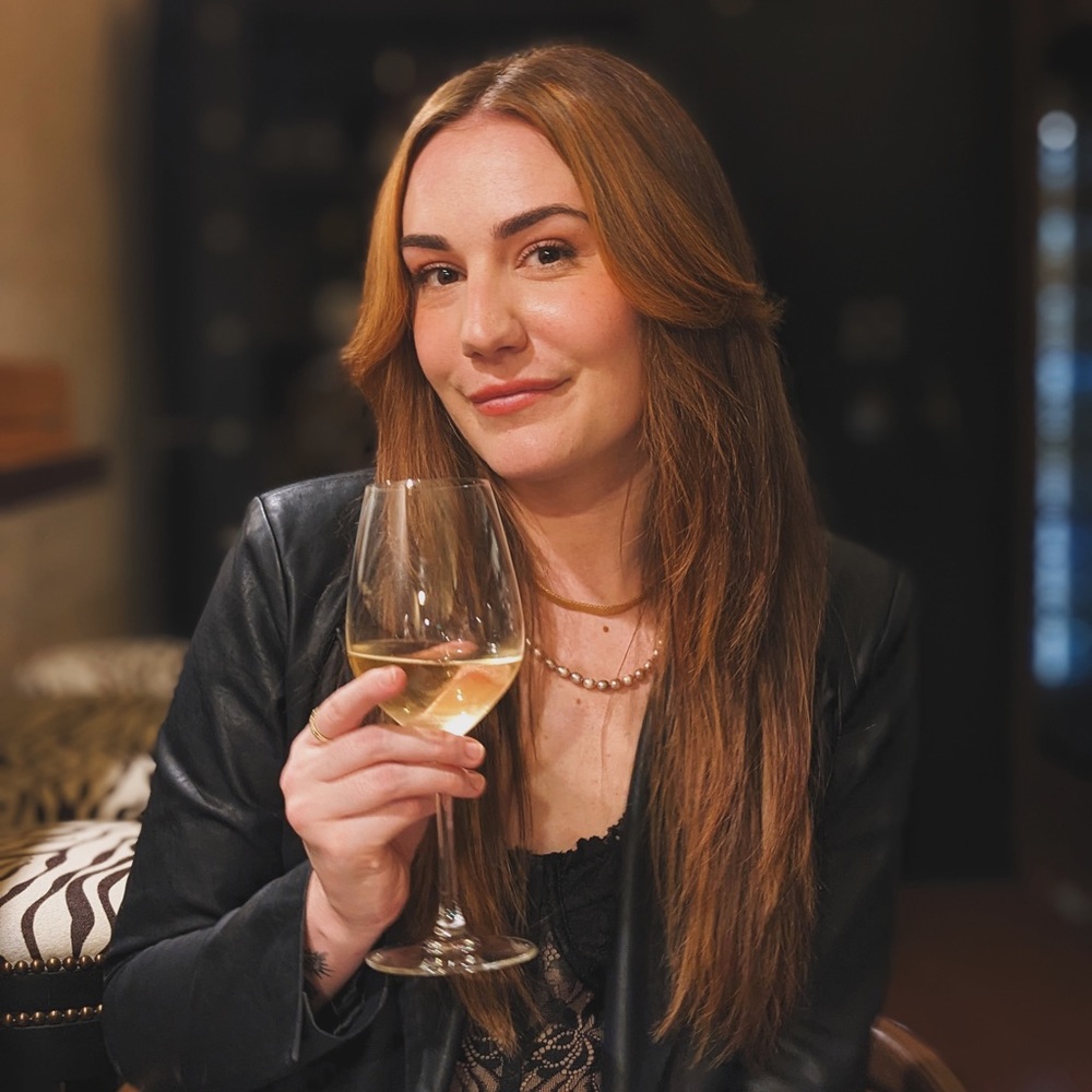 Meet your Posher, Cecilia
